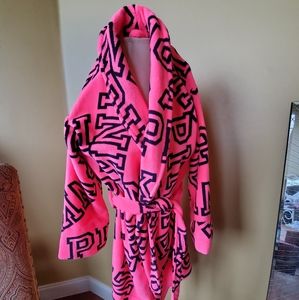 VICTORIA'S SECRET PINK robe size M/L